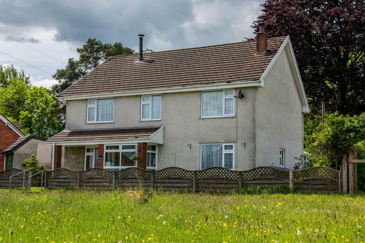 Bed and Breakfast Swn Y Coed Llanwrtyd Wells Екстер'єр фото
